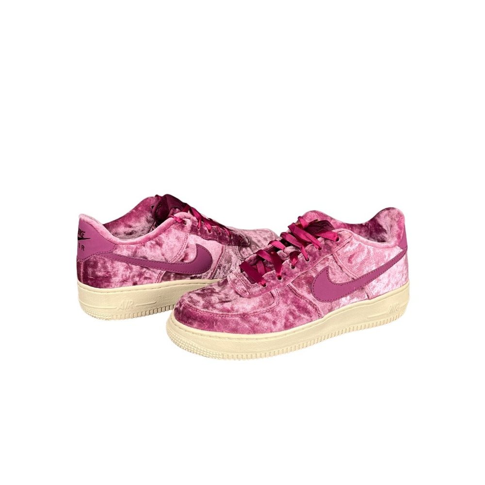 Nike Pink Velvet Sneakers Low-Top Lace-Up